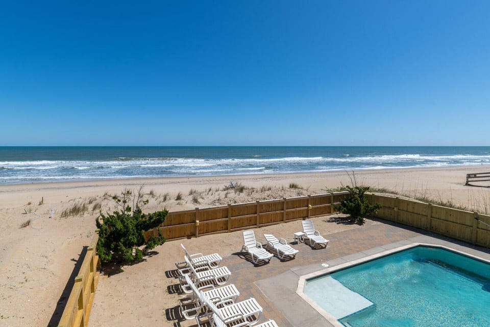 Beach, Beach, Swimming pool