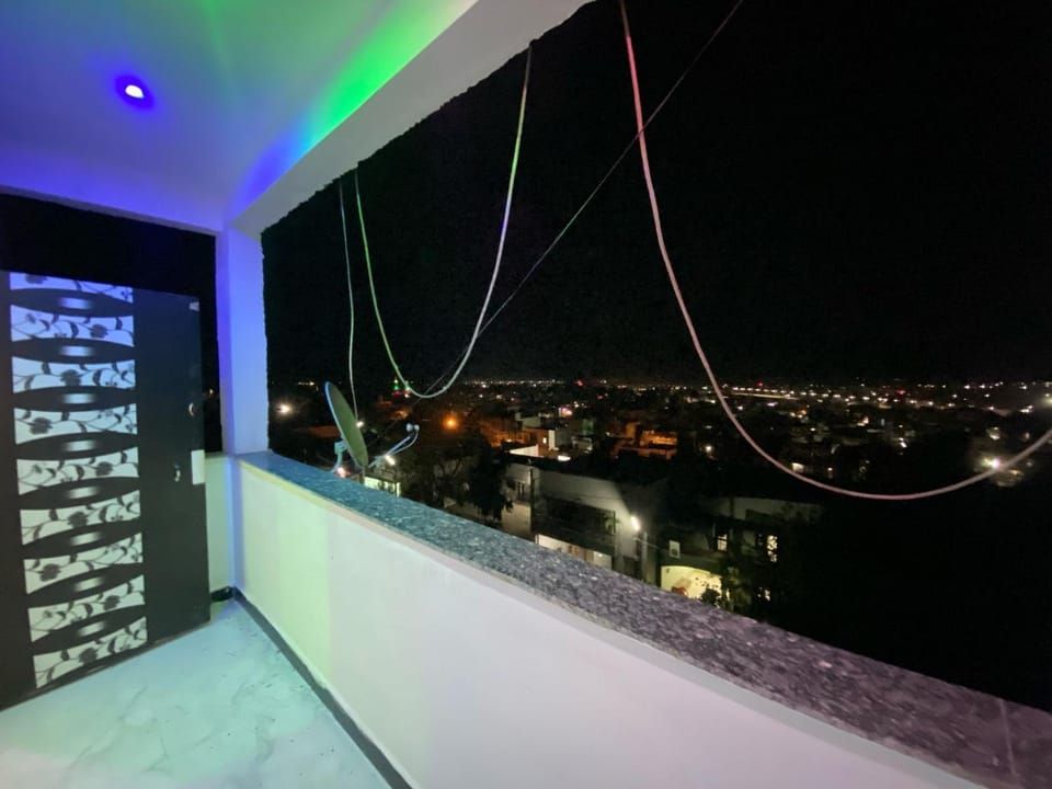 Balcony/Terrace, City view