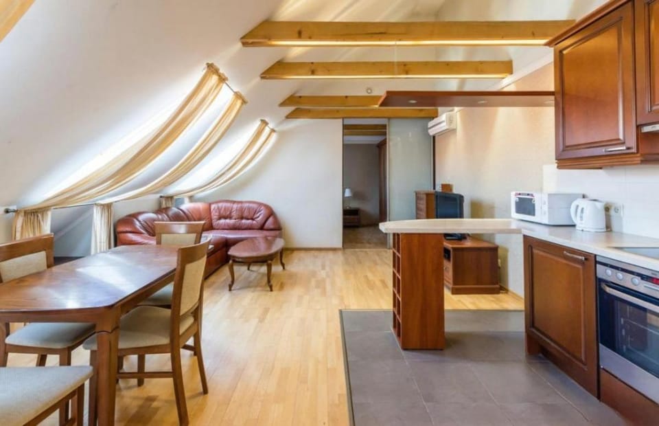 Kitchen or kitchenette, Living room, Seating area, Dining area, dishwasher, minibar, pet friendly, stove