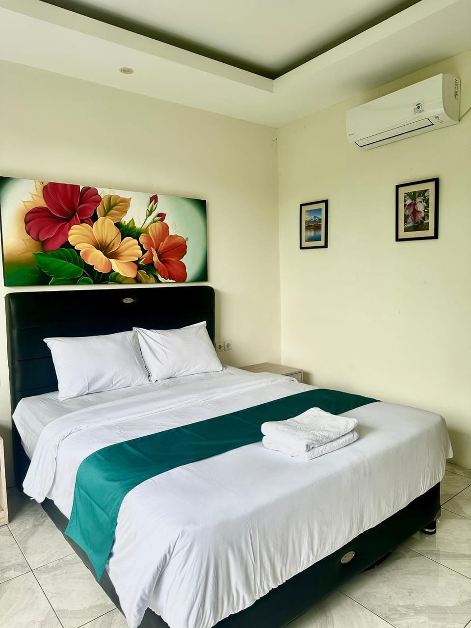 KETUT JOGLO GUEST HOUSE Bed and Breakfast in Kuta Selatan