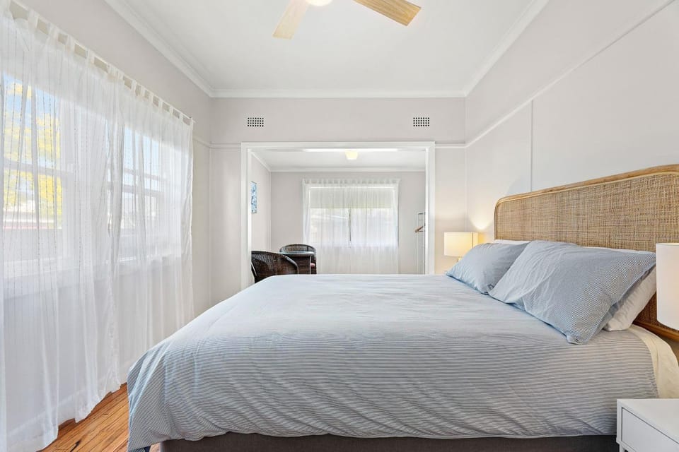 Location, Location, Location ! The Light House Cottage Narooma House in Narooma