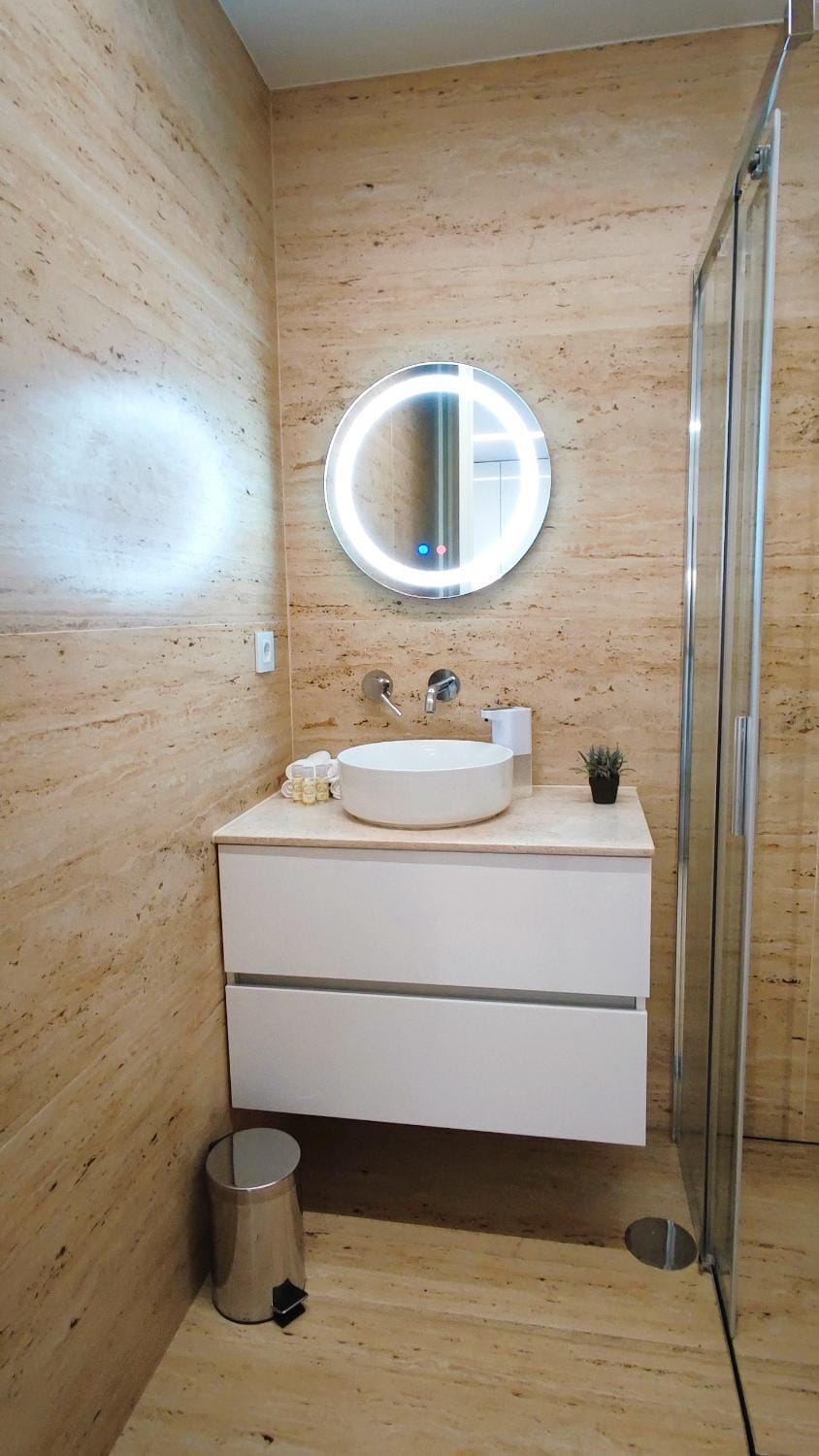 Shower, Bathroom