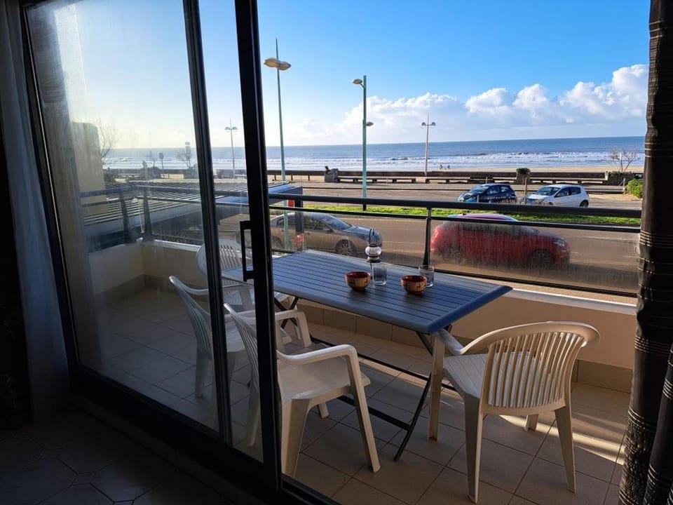 Appartement spacieux 5 pers face à la mer, animaux admis - FR-1-323-485 Apartment in Saint-Jean-de-Monts