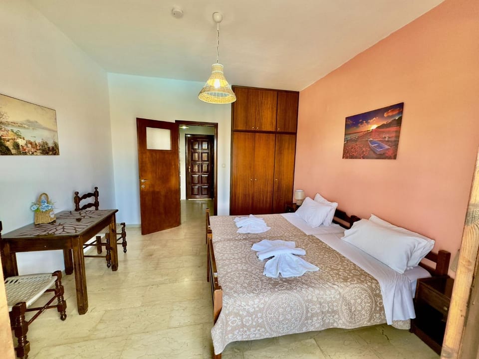 Tzilios Studios Apartment in Corfu, Greece