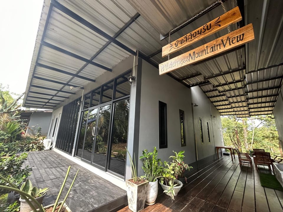 WildernessMountain View Chalet in Thailand