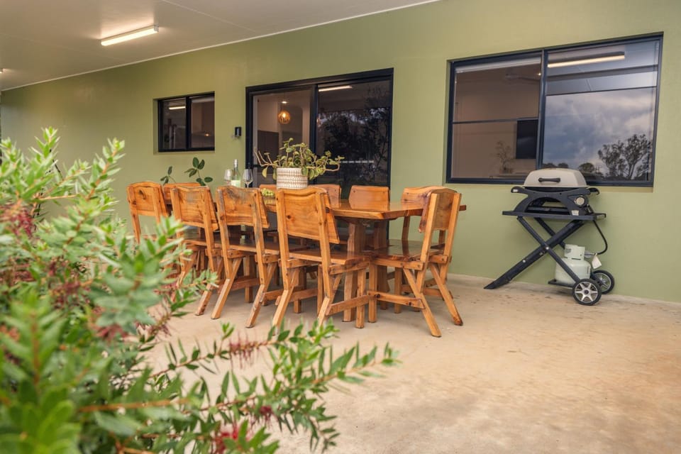 Patio, BBQ facilities, Garden view