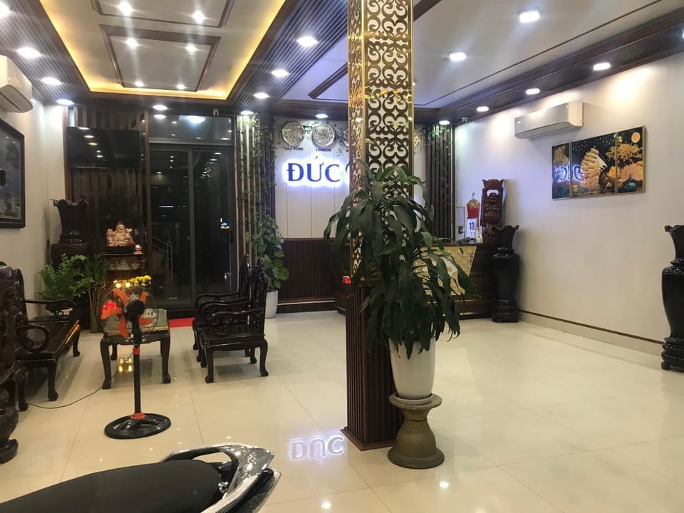 Communal lounge/ TV room, Lobby or reception, concierge