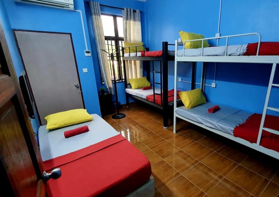 ShopLot Hostel Pangkor Hostel in Perak
