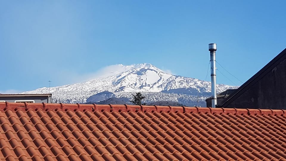 Nearby landmark, Spring, Day, Neighbourhood, Natural landscape, Photo of the whole room, Autumn, On site, Landmark view, Landmark view, Mountain view, Mountain view
