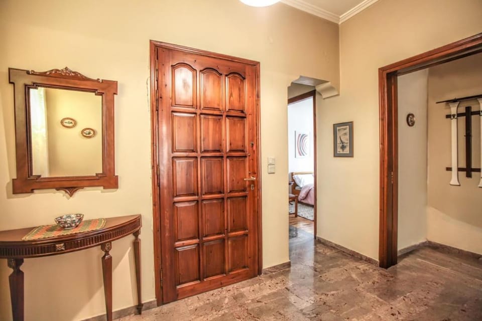 Nicolas Home Apartment in Trikala
