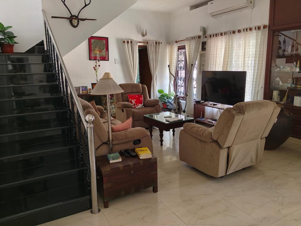 Communal lounge/ TV room, Seating area