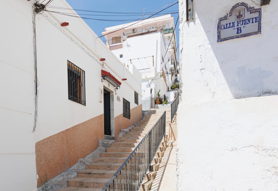 Property building, Day, Street view