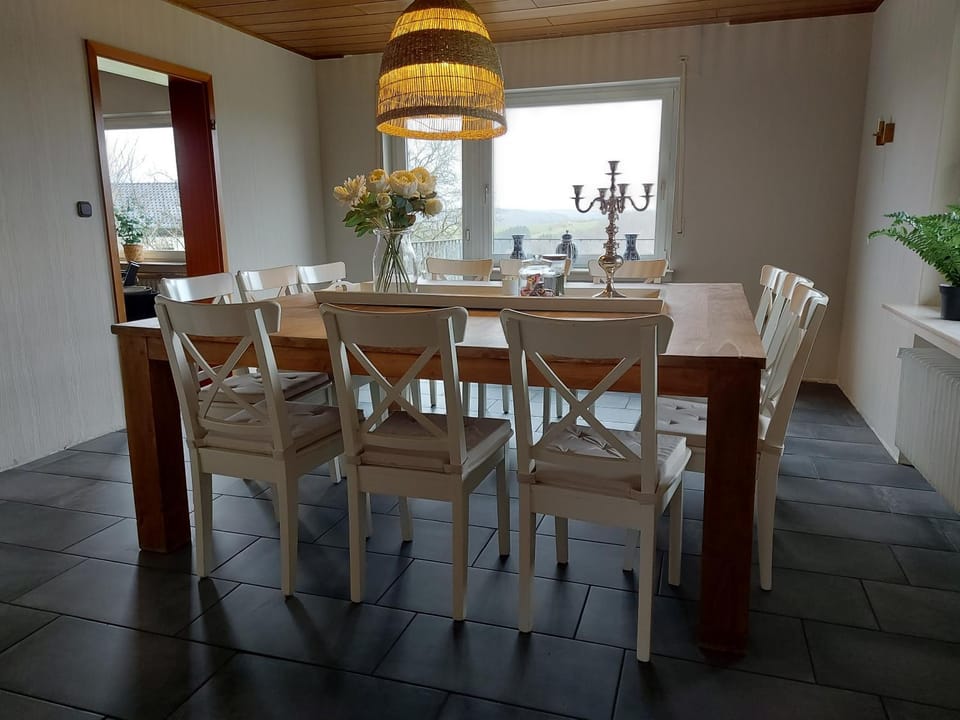 Food and drinks, Dining area