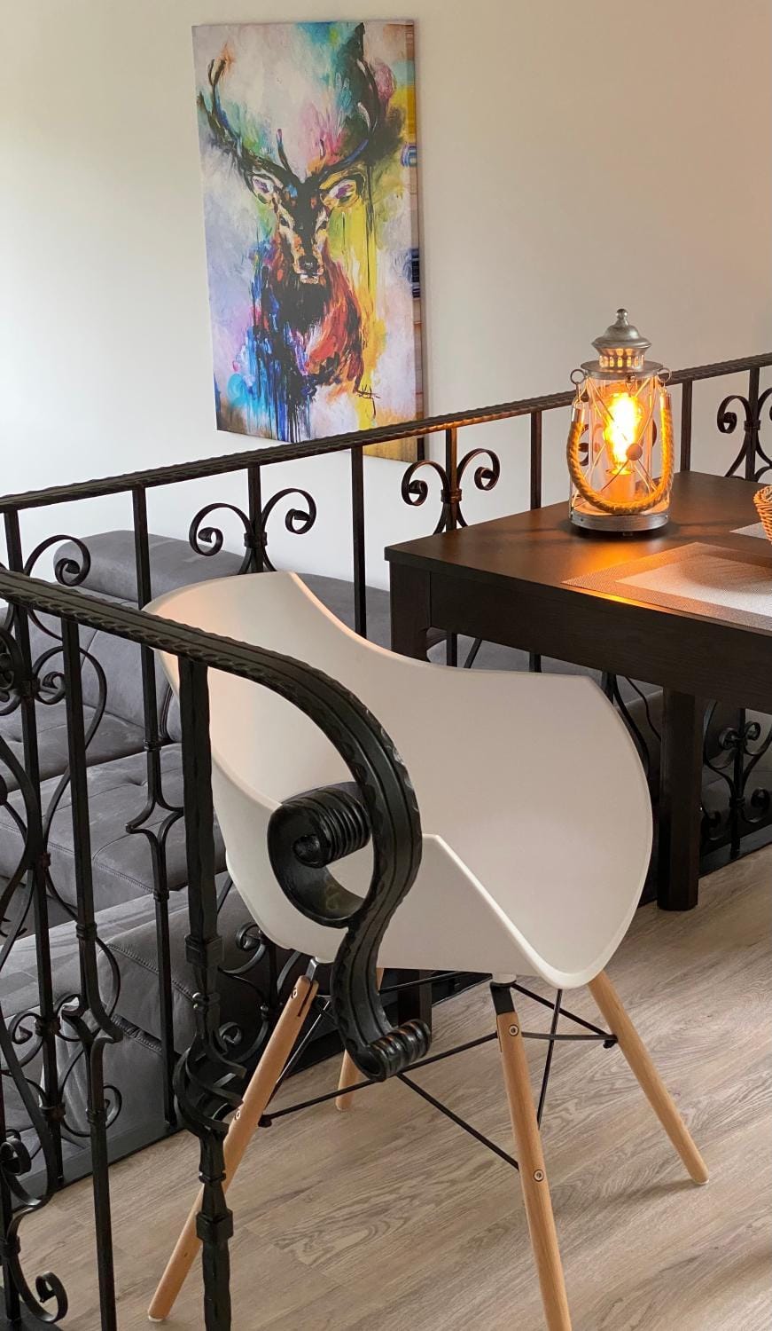 Decorative detail, Dining area