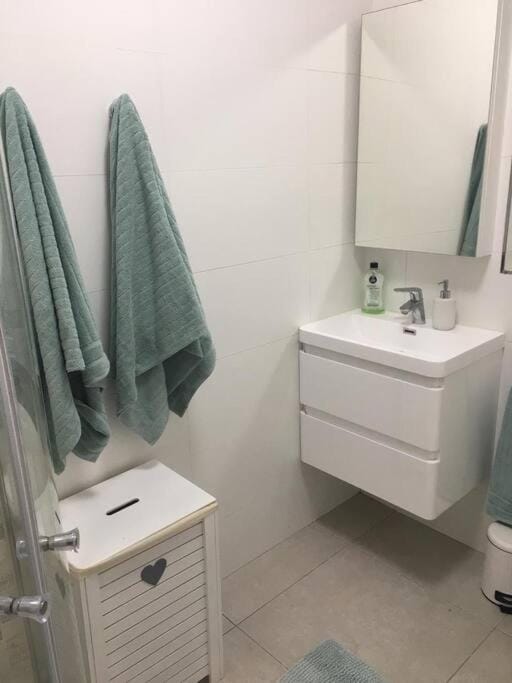 Lovely studio apartment in Pinelands, Cape Town Apartment in Cape Town