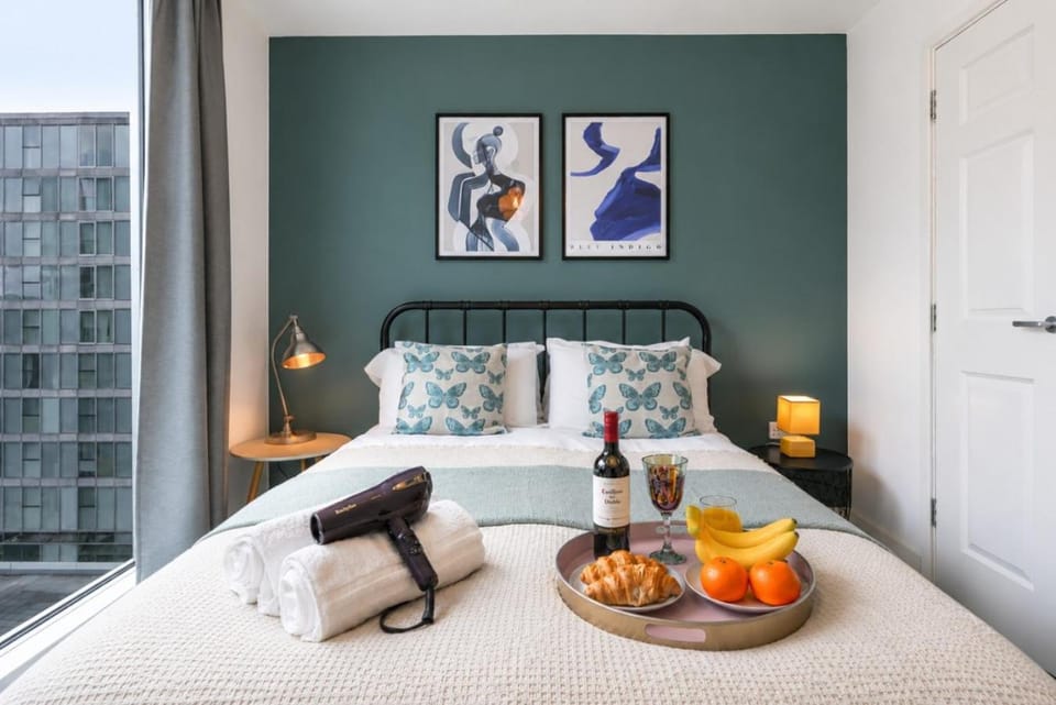 City Centre Apartment • Free Parking • Smart TV • Fast Wifi • Yoko Property Apartment in Milton Keynes