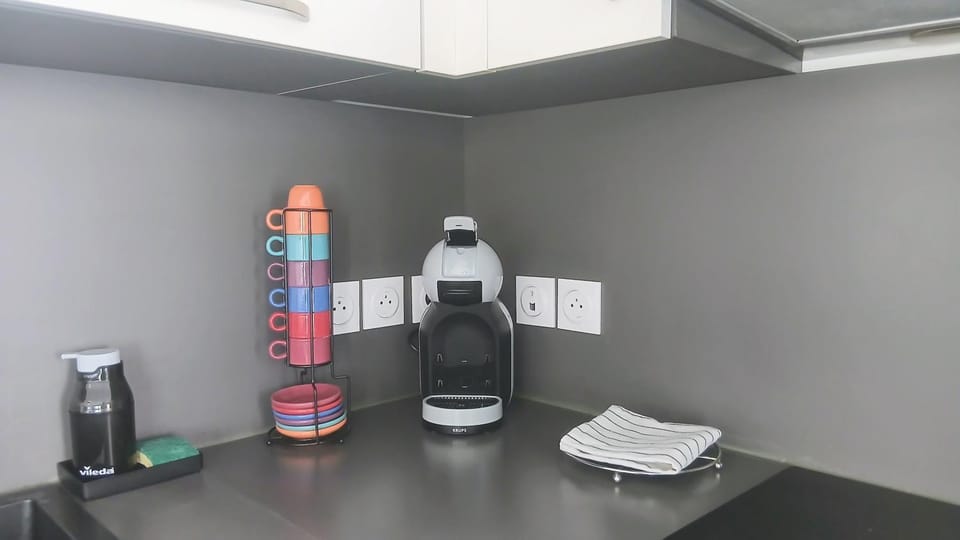 Coffee/tea facilities, kitchen