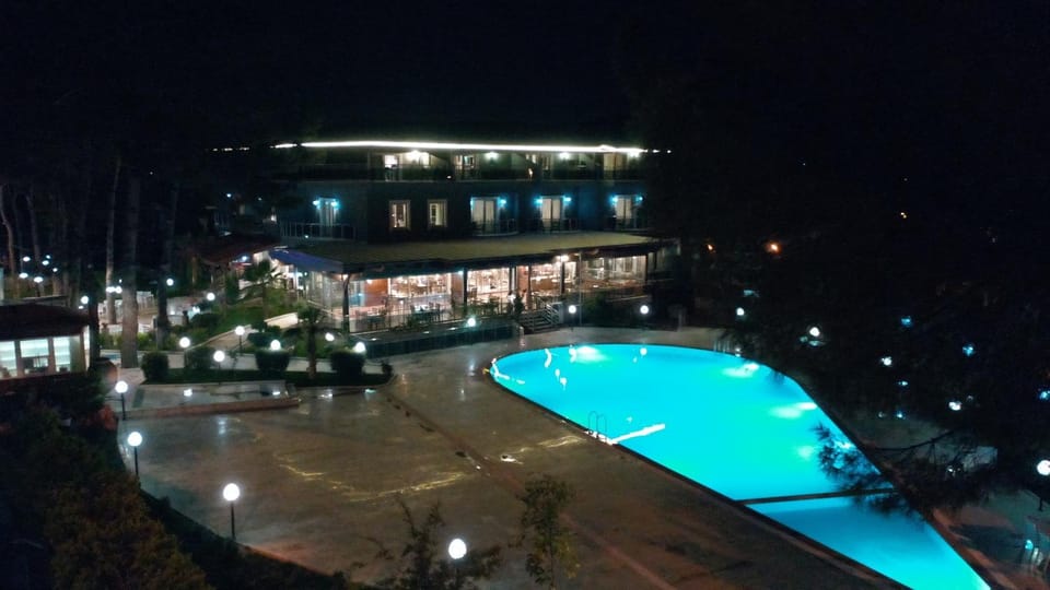 Property building, Pool view, Pool view, Swimming pool, Swimming pool, Swimming pool
