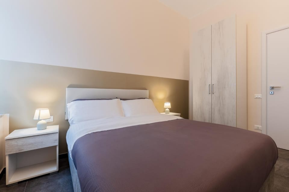 Bed, Bedroom, wardrobe