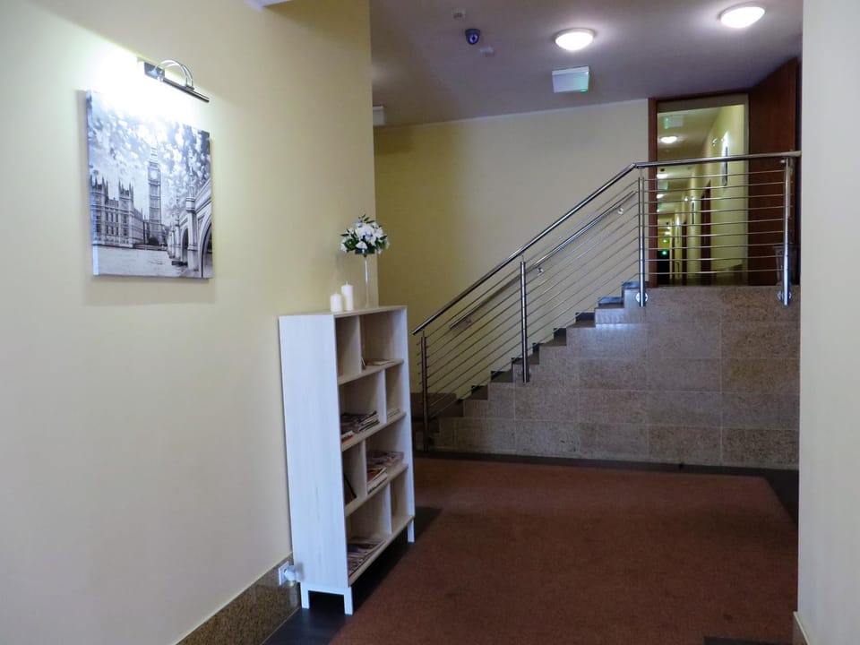Lobby or reception, Entertainment