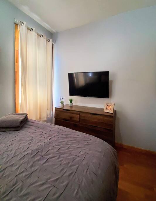 Bed, TV and multimedia, Evening entertainment, Bedroom, wardrobe