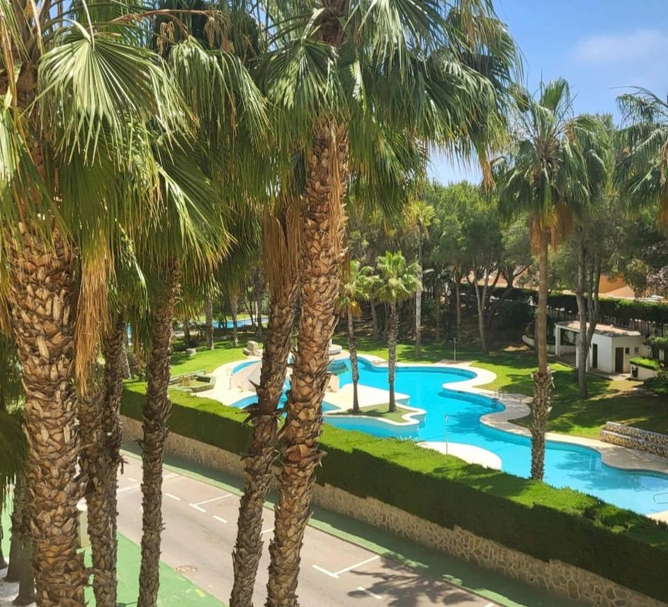 Apartamento Serenity by the Sea II, Altos de Campoamor, 2 bedrooms, balcony , terrace , tennis court and beautiful swimming pool Apartment in Dehesa de Campoamor