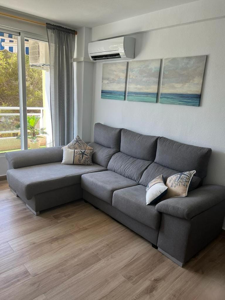 Apartamento Serenity by the Sea II, Altos de Campoamor, 2 bedrooms, balcony , terrace , tennis court and beautiful swimming pool Apartment in Dehesa de Campoamor