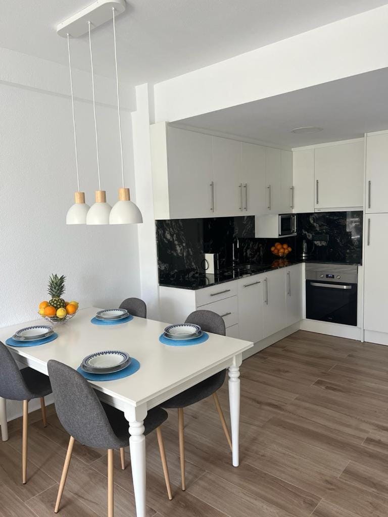 Apartamento Serenity by the Sea II, Altos de Campoamor, 2 bedrooms, balcony , terrace , tennis court and beautiful swimming pool Apartment in Dehesa de Campoamor
