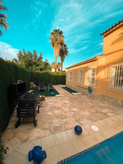 Patio, Day, Pool view, Swimming pool, sunbed