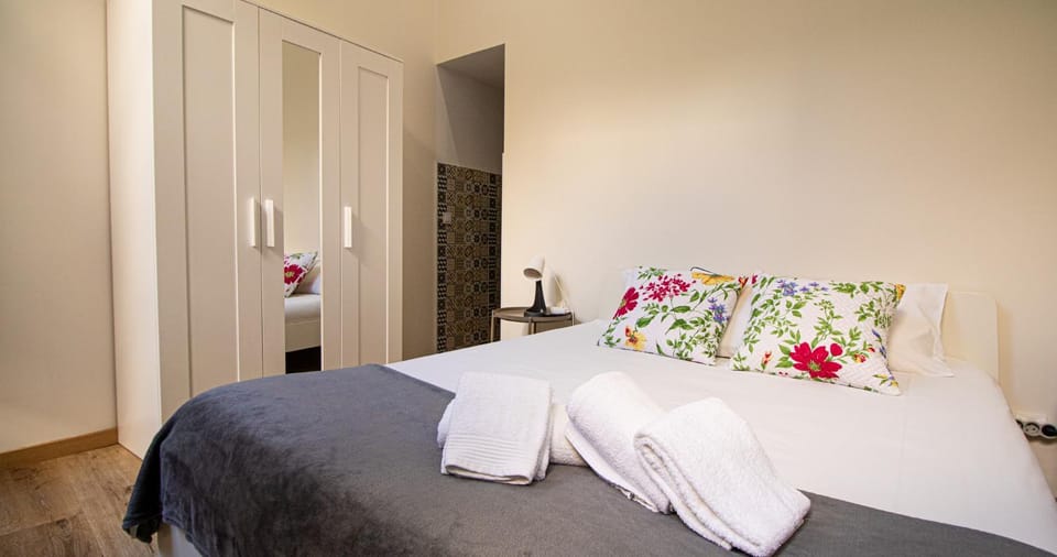 Bed, Bedroom