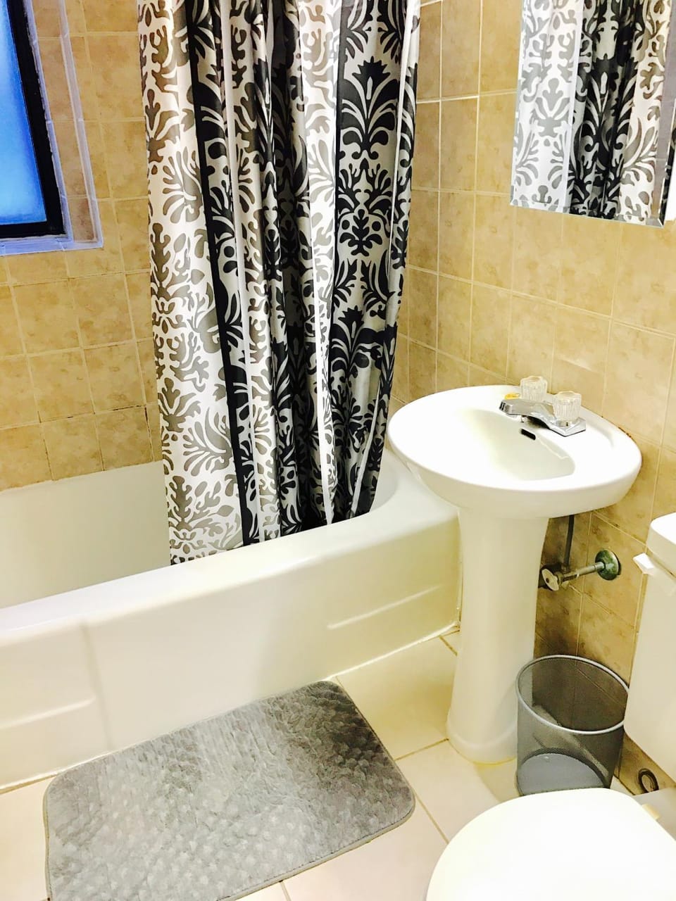 Shower, Toilet, Bathroom, Bath