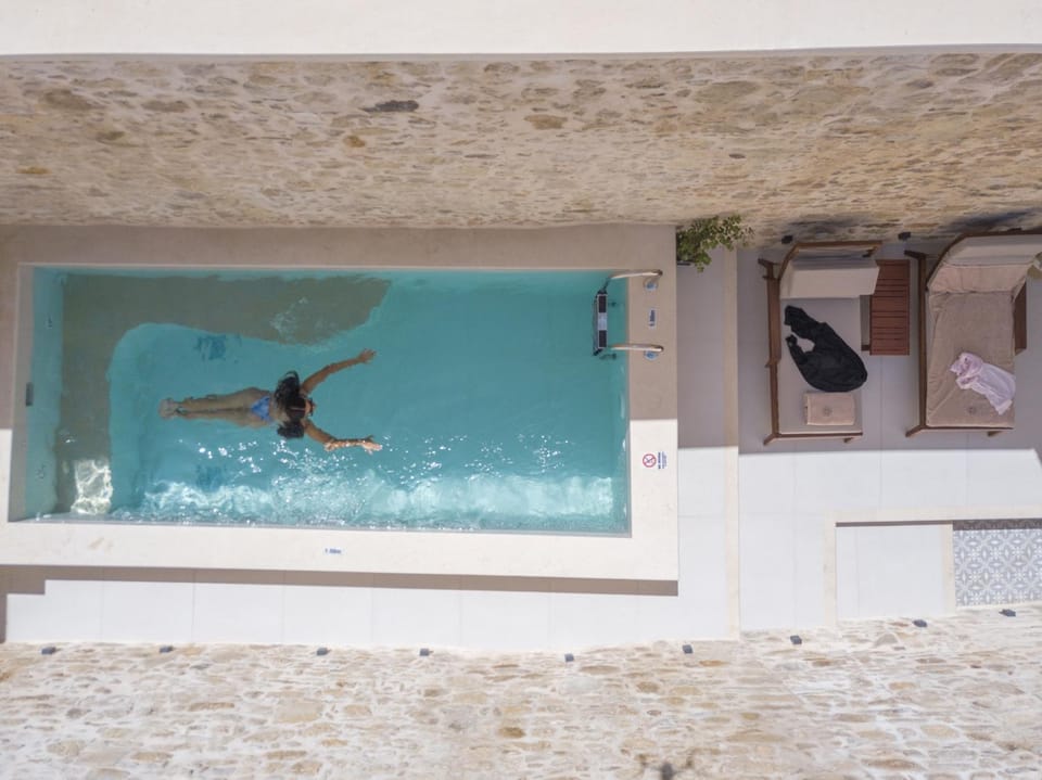 Pool view, Swimming pool