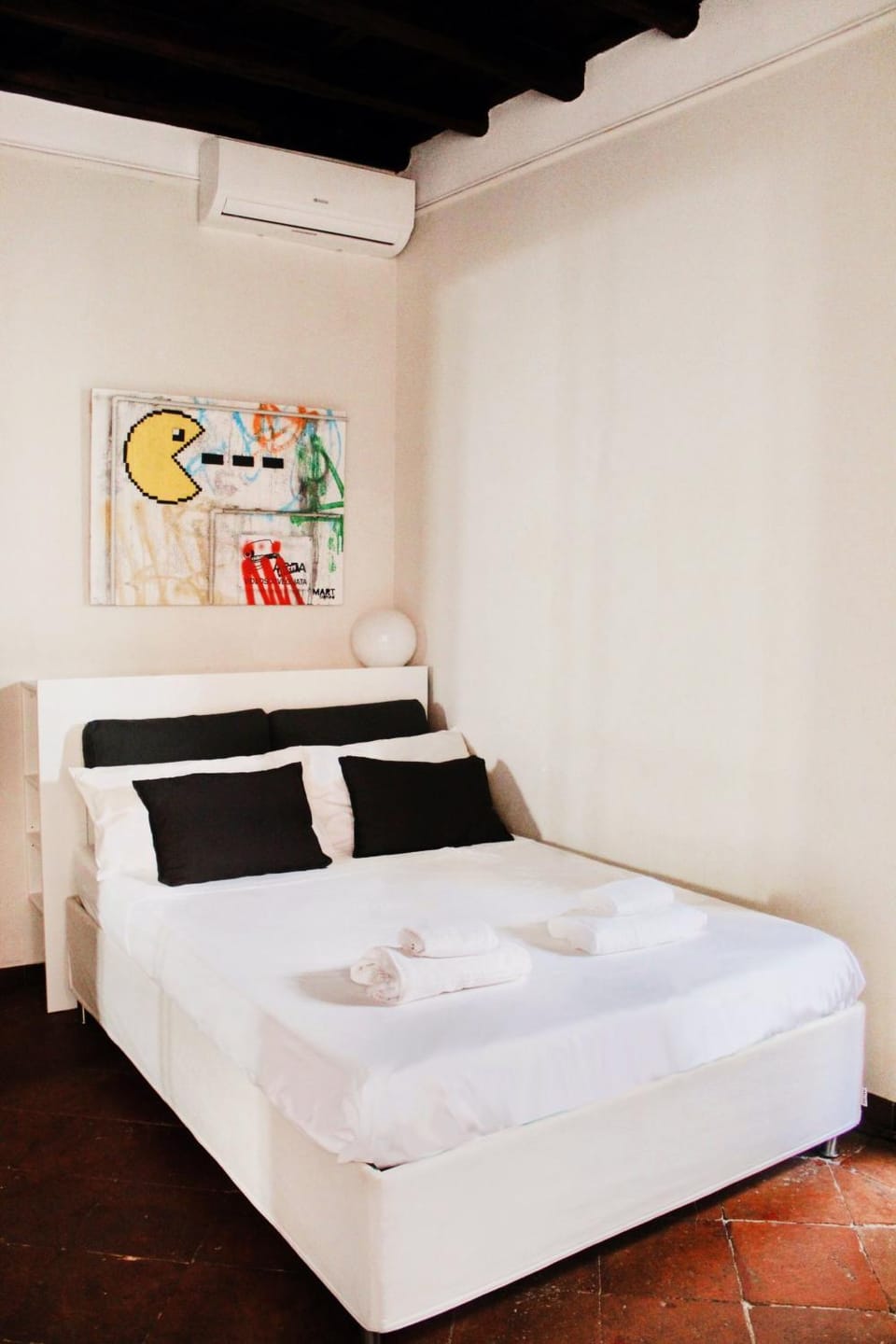 Bed, Bedroom, air conditioner