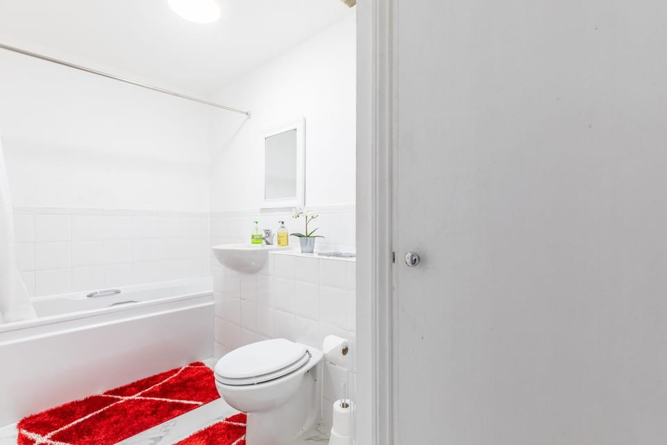 Toilet, Bathroom, Bath