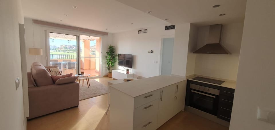 Kitchen or kitchenette, dishwasher, minibar, stove