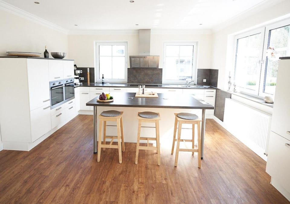 Coffee/tea facilities, Balcony/Terrace, Kitchen or kitchenette, Dining area, Garden view, dishwasher, minibar, pet friendly, stove, toaster