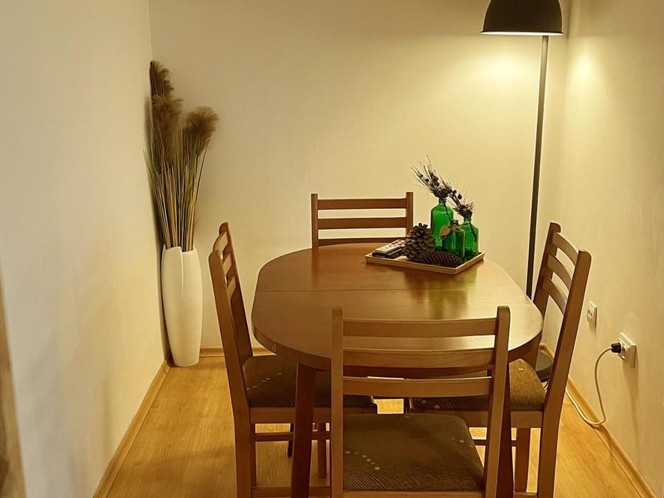Living room, Dining area, Dinner