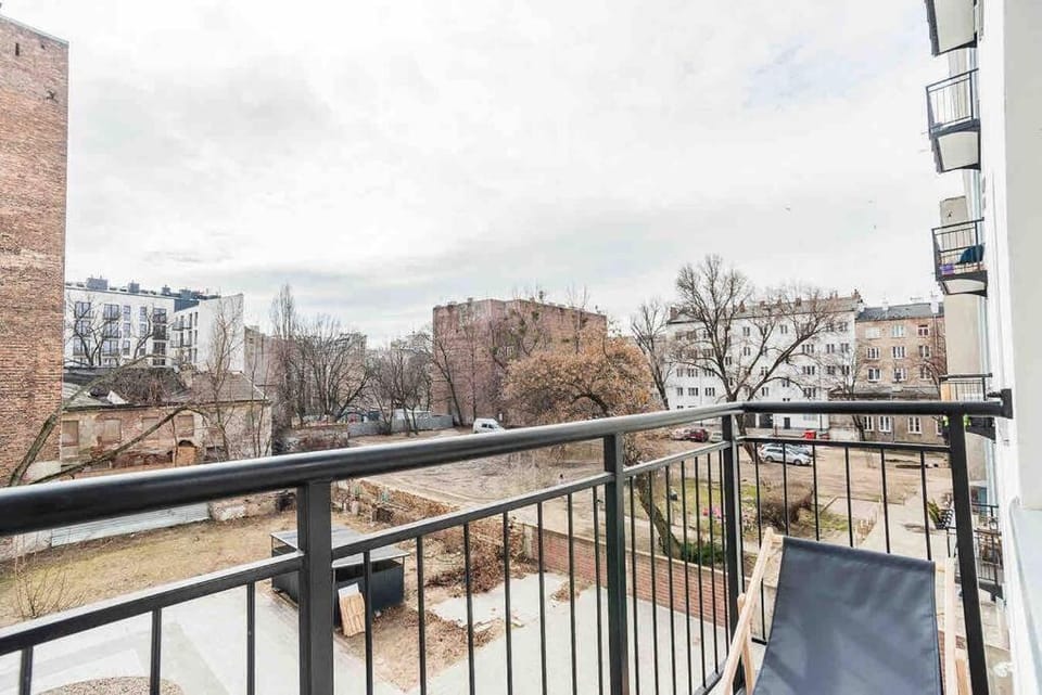 Cozy flat near Metro Szwedzka Apartment in Warsaw