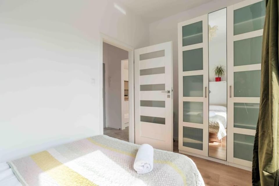 Cozy flat near Metro Szwedzka Apartment in Warsaw