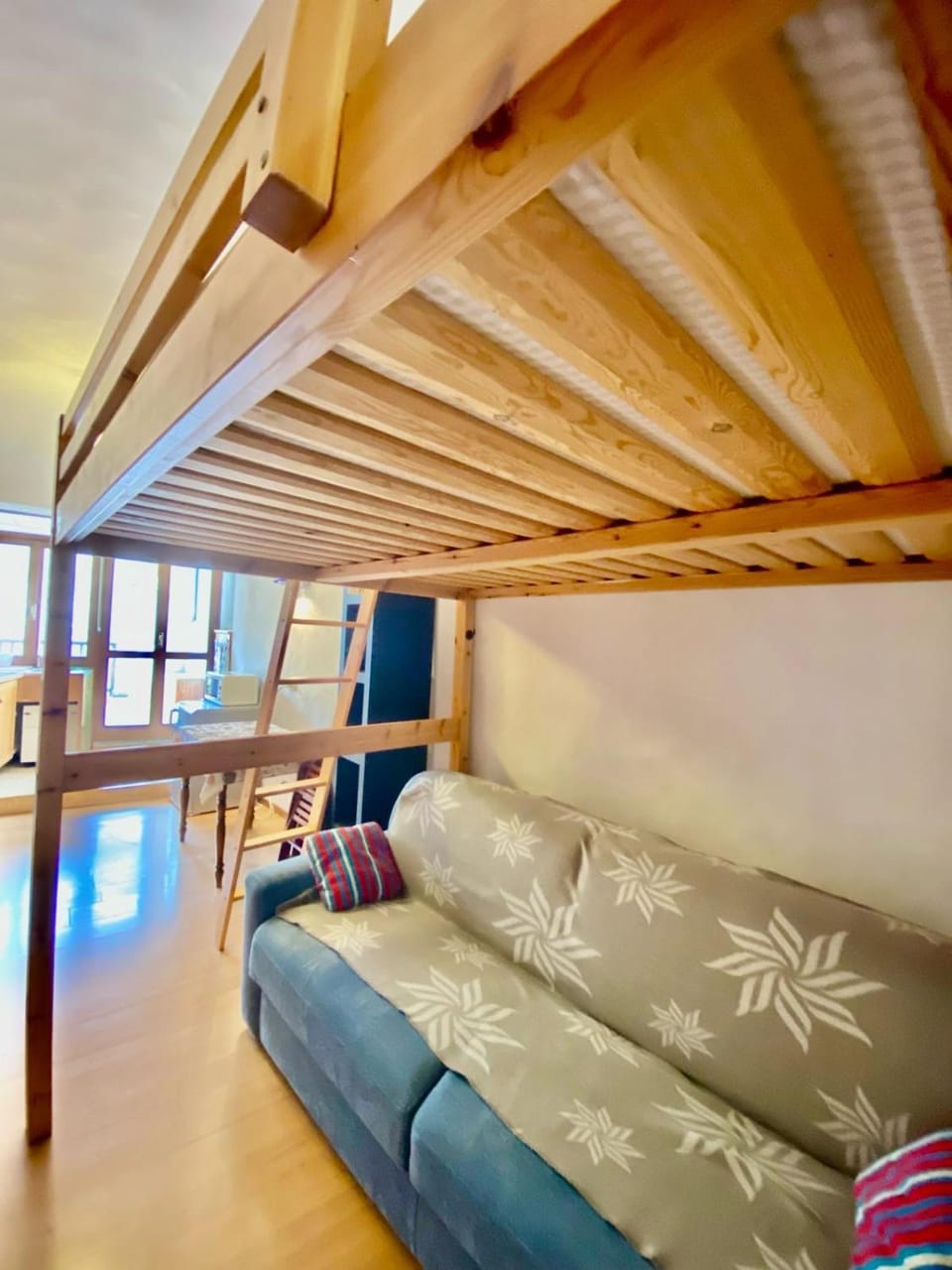 bunk bed