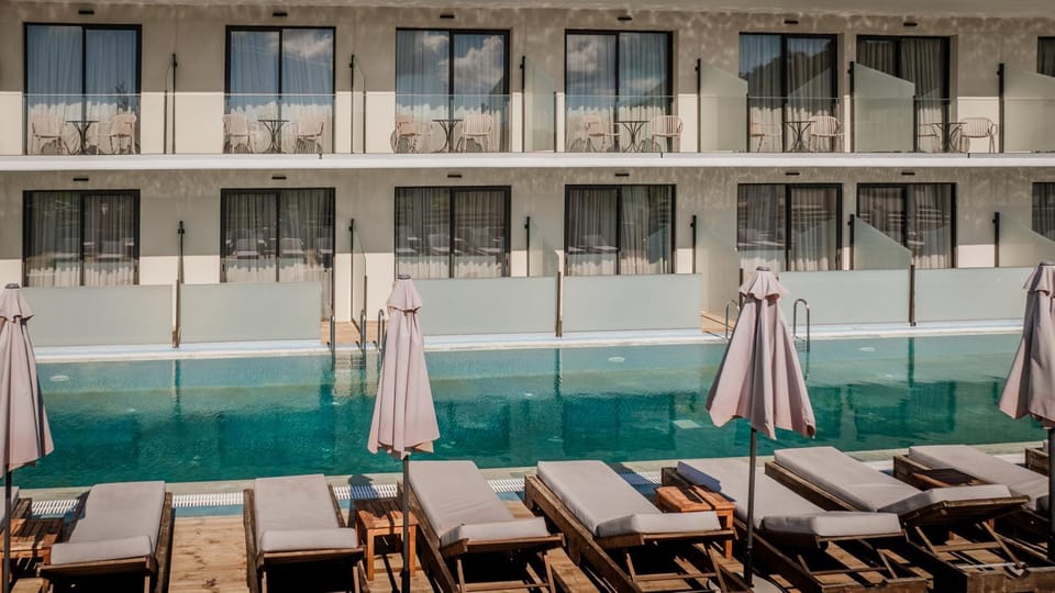 Property building, Swimming pool