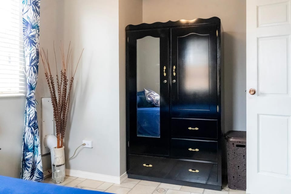 Bedroom, wardrobe