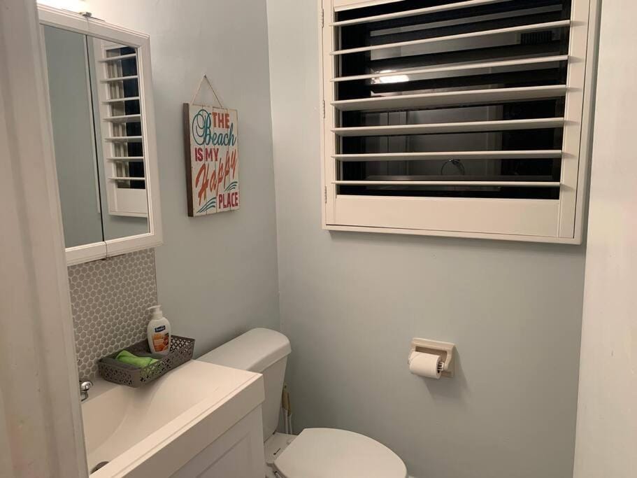 Ocean view studio with heated pool Apartment in Saint Pete Beach
