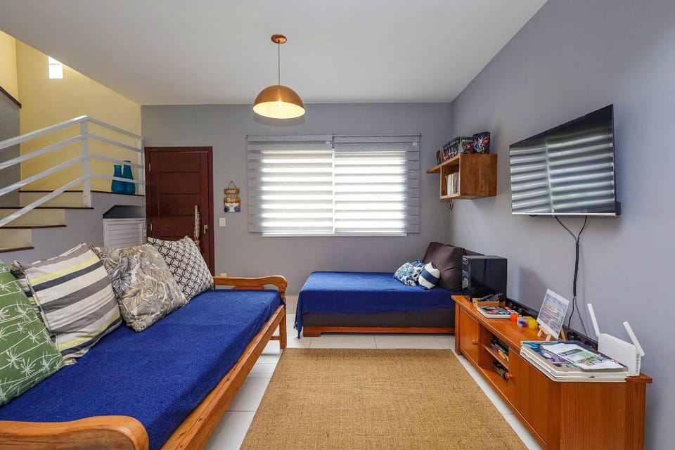 Communal lounge/ TV room, Living room, Dining area