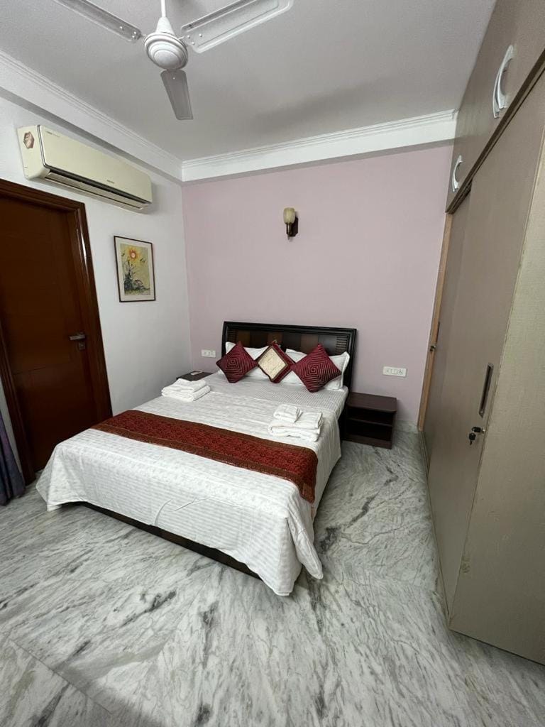 Bed, wardrobe