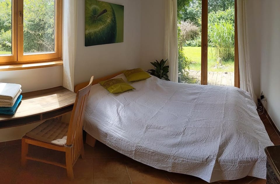 Chalet Weyarn - Doppelzimmer mit Gartenblick Vacation rental in Bavaria