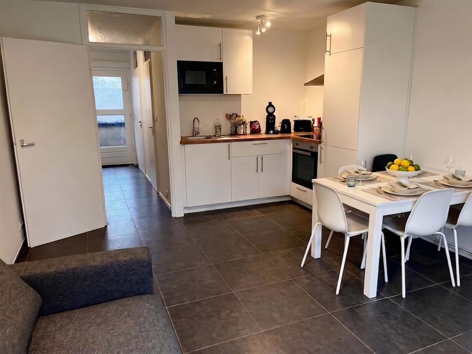 Nature Studio Deck - 3 countries - Free Parking Apartment in Aachen