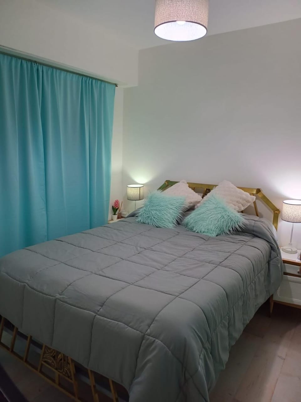 Photo of the whole room