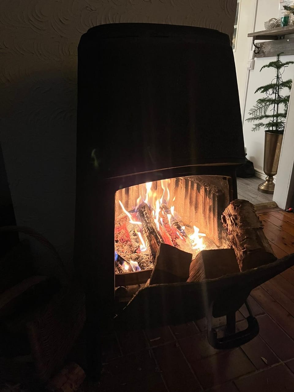 Charming Cottage with Jacuzzi near Södertälje House in Stockholm County