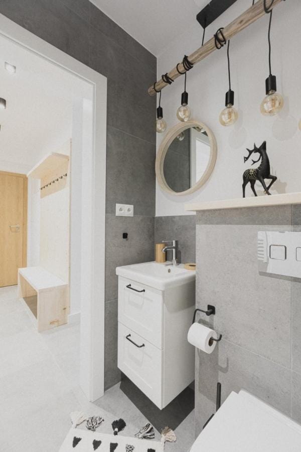 Toilet, Bathroom